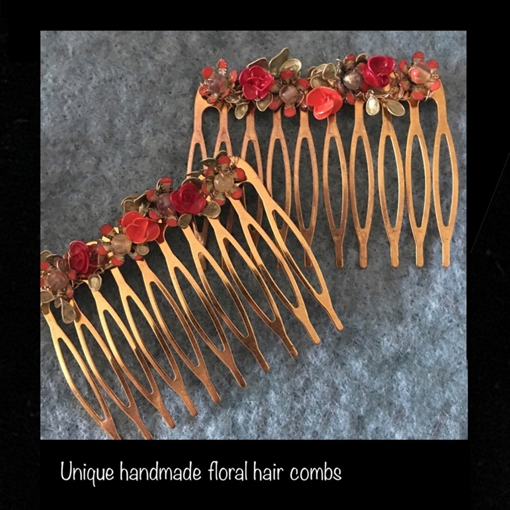 Handmade hair combs perfect for the holidays and anytime you want to shine!